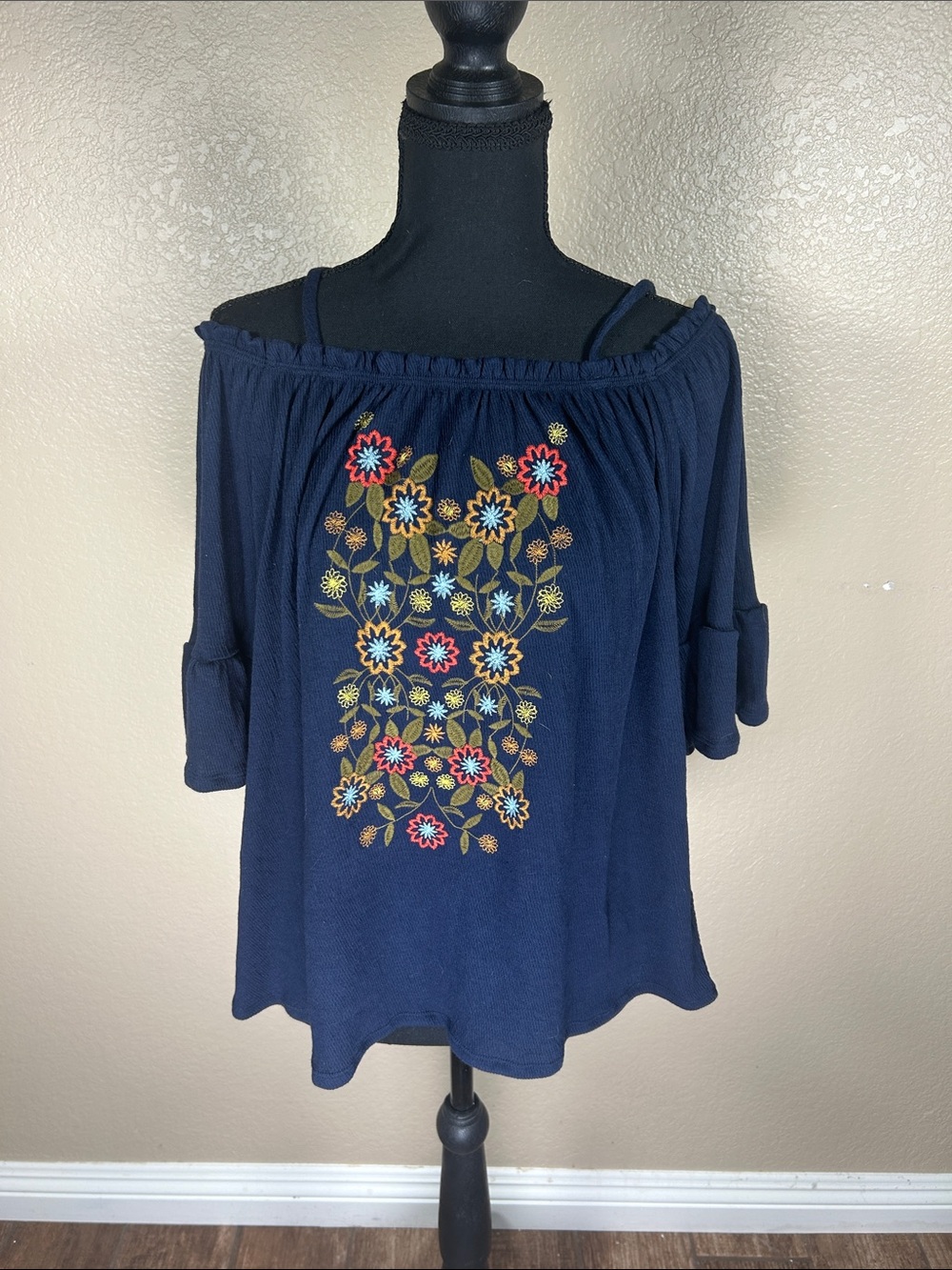 Live to Be Spoiled Embroidered Floral Off-the-Shoulder Top NWT Medium Boho Navy